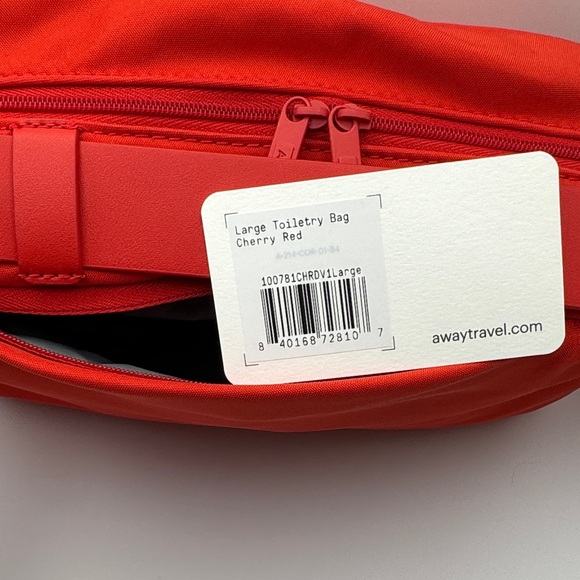 NWT Away Large Toiletry Bag in Cherry Red - Picture 5 of 7